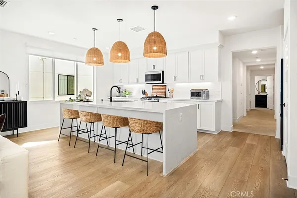 $1,199,900 | 16175 Dawn Way, Unit 302, Tustin, CA 92782