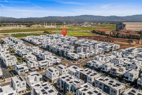 $1,199,900 | 16175 Dawn Way, Unit 302, Tustin, CA 92782