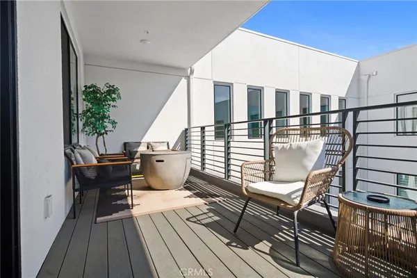 $1,199,900 | 16175 Dawn Way, Unit 302, Tustin, CA 92782