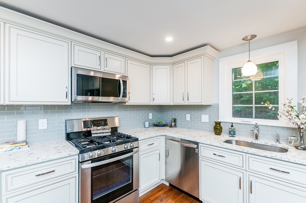 41 Stonebridge Road Wayland, MA 01778 - Photo 6 of 20