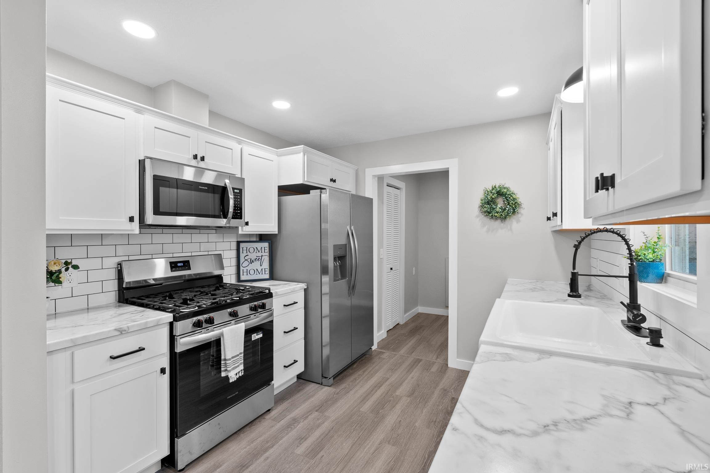 8930 East Crow Road Syracuse, IN 46567 - Photo 12 of 26