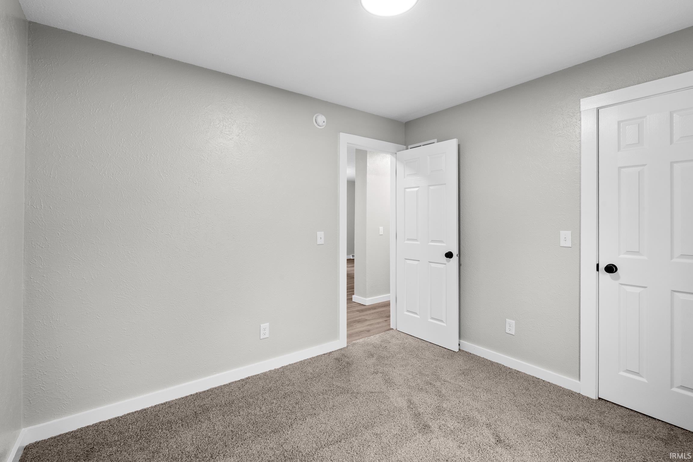 8930 East Crow Road Syracuse, IN 46567 - Photo 25 of 26