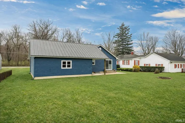 $255,000 | 8930 East Crow Road, Syracuse, IN 46567