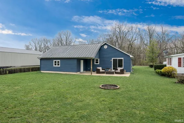 $255,000 | 8930 East Crow Road, Syracuse, IN 46567