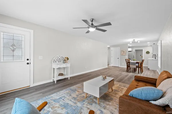 $255,000 | 8930 East Crow Road, Syracuse, IN 46567