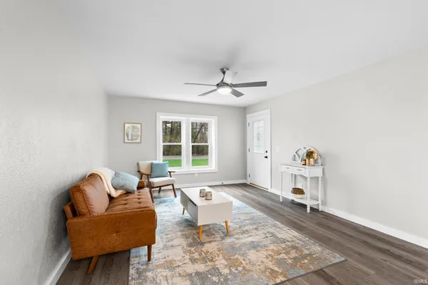 $255,000 | 8930 East Crow Road, Syracuse, IN 46567