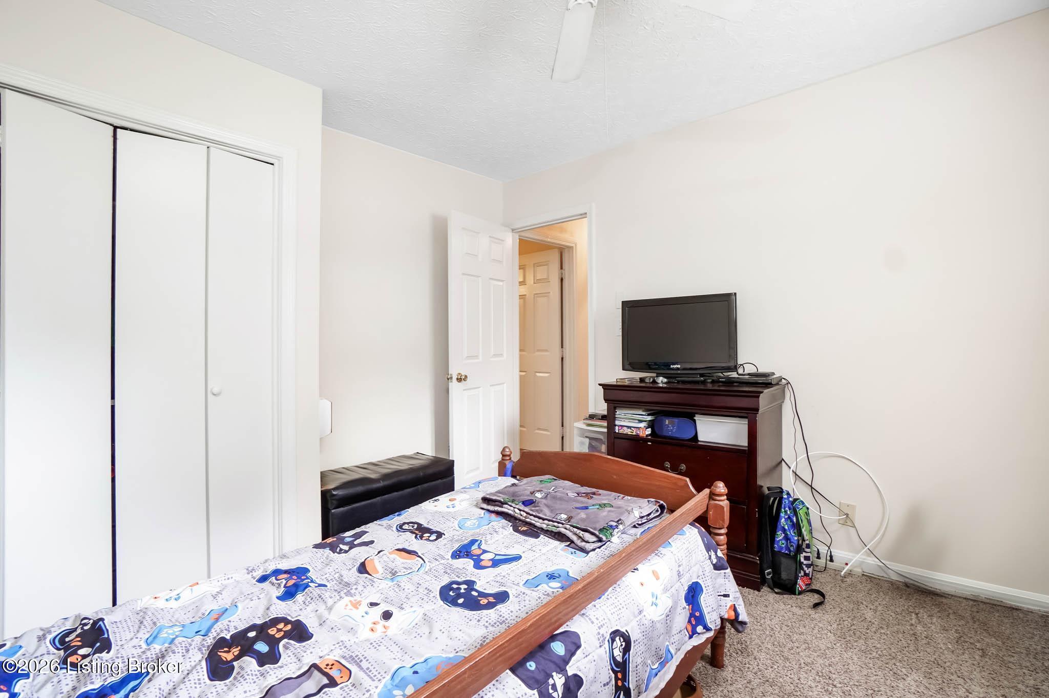 6705 Robin Road Crestwood, KY 40014 - Photo 15 of 29 Bedroom 2