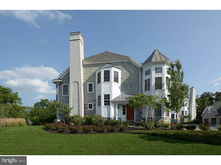 8 Wicklow Court Wayne, PA 19087 - Photo 2 of 25 Exterior Side