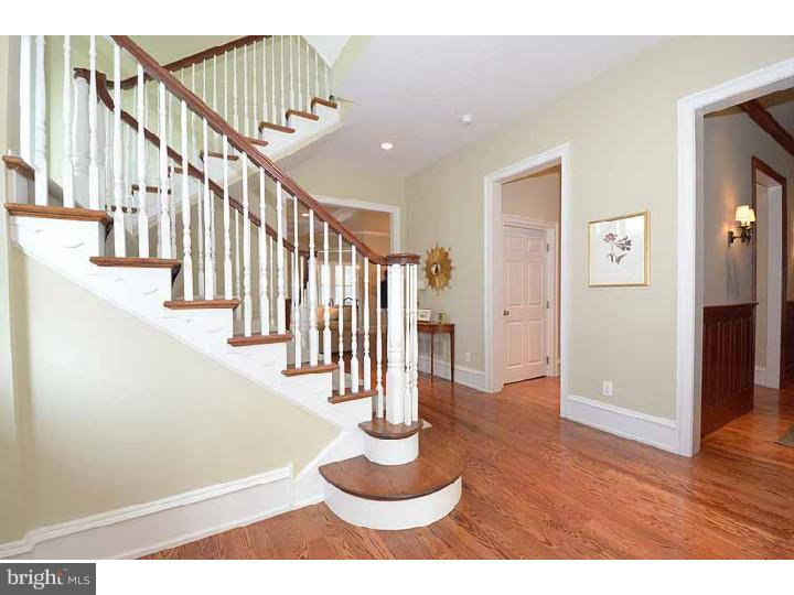 8 Wicklow Court Wayne, PA 19087 - Photo 20 of 25 Foyer