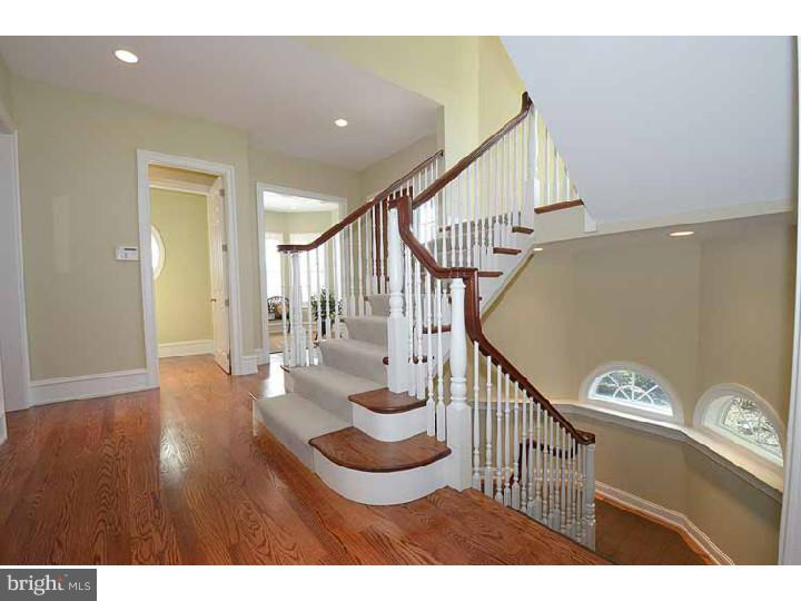 8 Wicklow Court Wayne, PA 19087 - Photo 21 of 25 Foyer