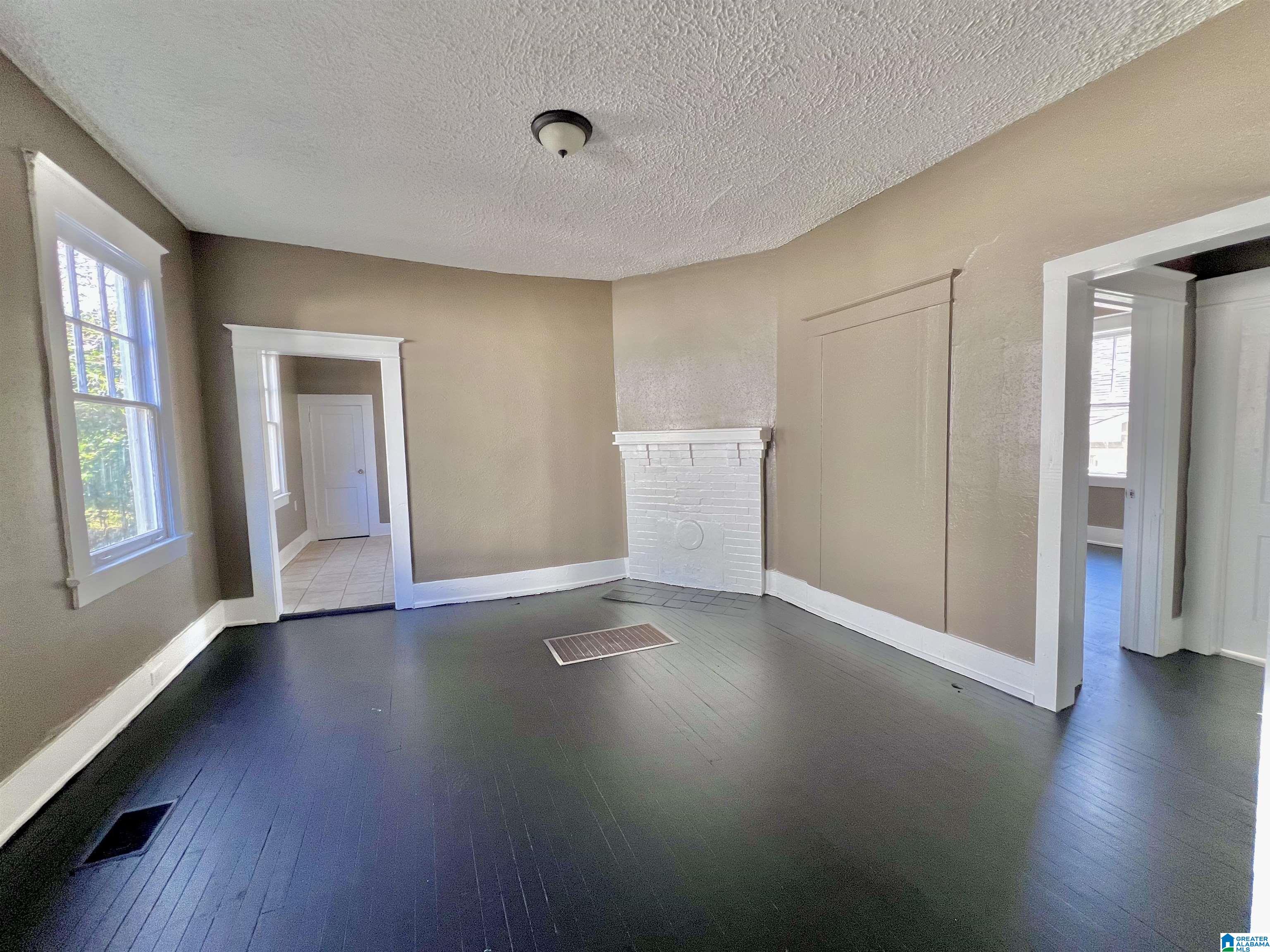 963 3rd Street West Birmingham, AL 35204 - Photo 7 of 16