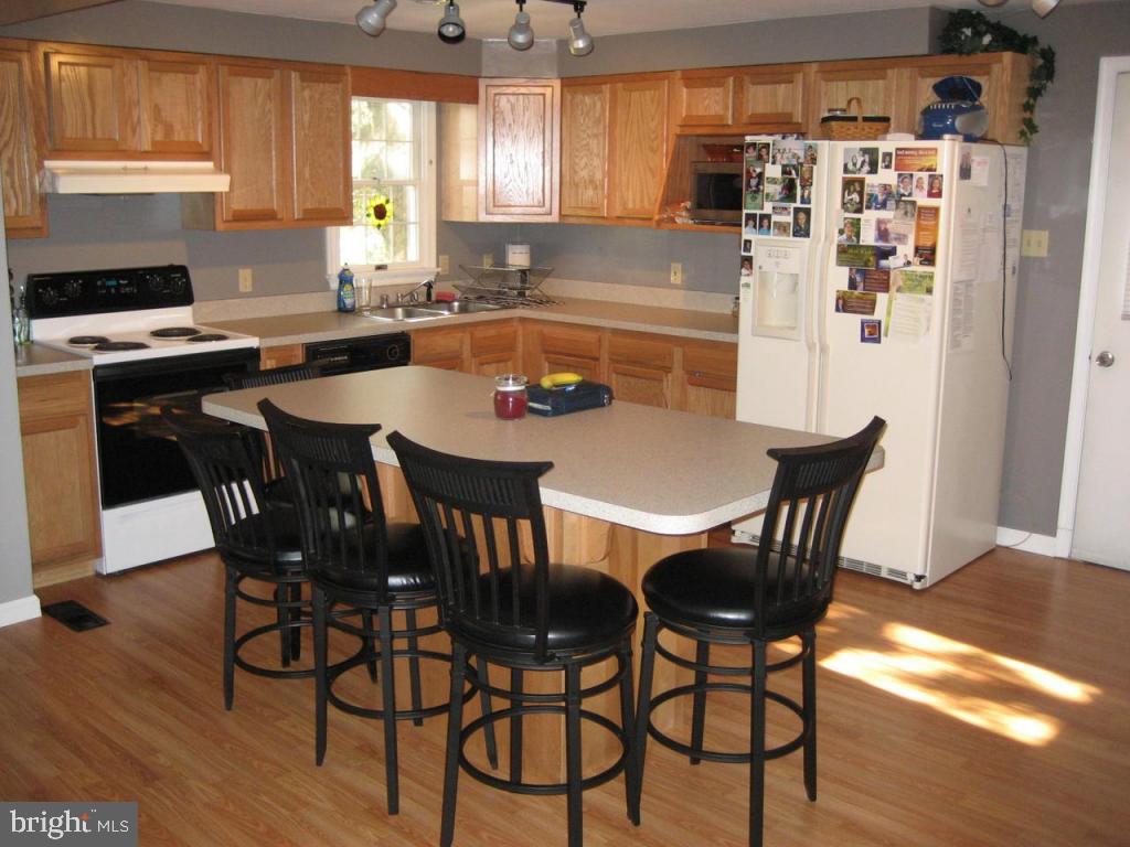 3370 North Colebrook Road Manheim, PA 17545 - Photo 3 of 10 Gallery Image 3