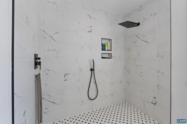 $799,900 | 2047 Acorn Hill Court, Charlottesville, VA 22911