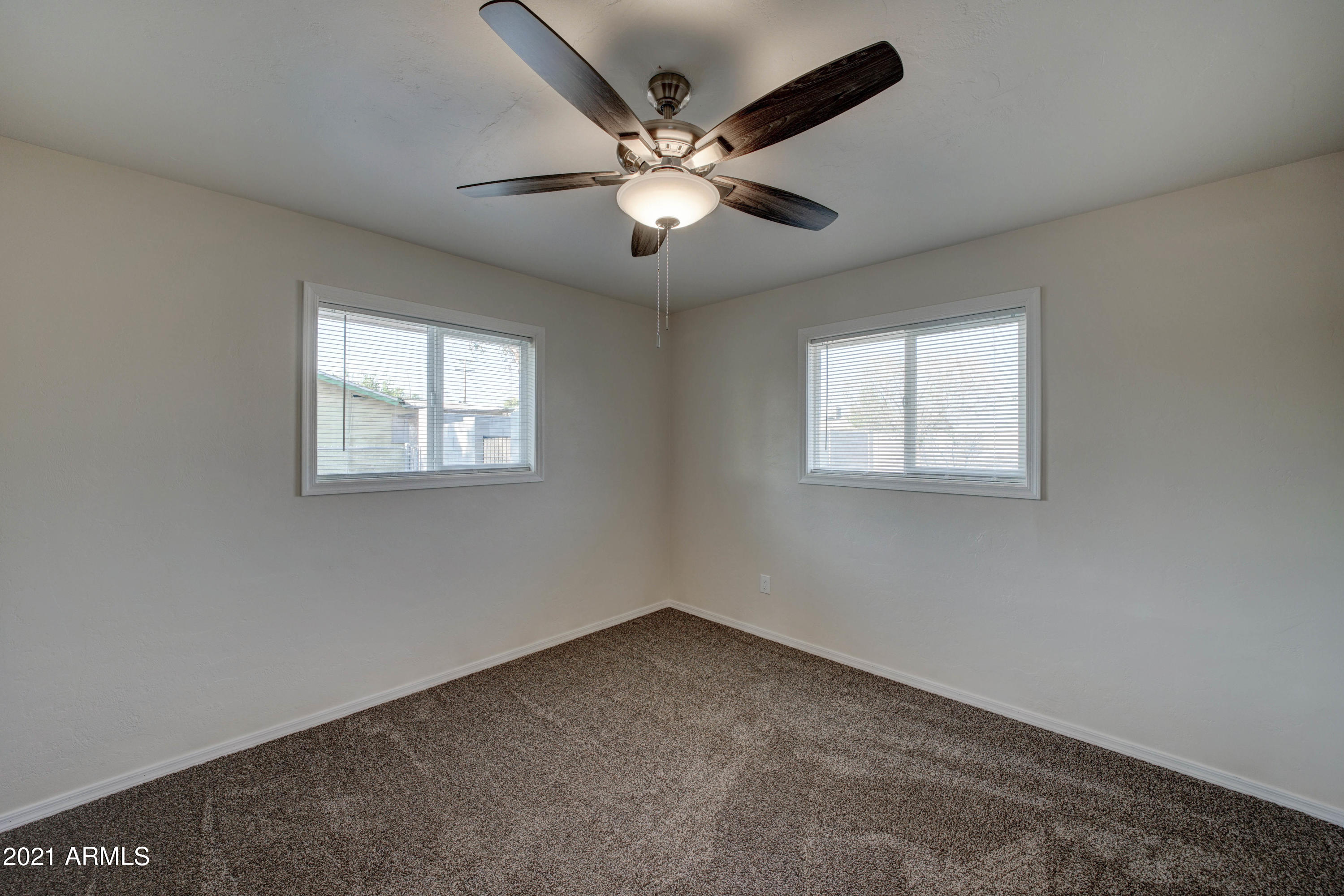 233 North Hawes Road Mesa, AZ 85207 - Photo 13 of 26 233 N Hawes Rd-13