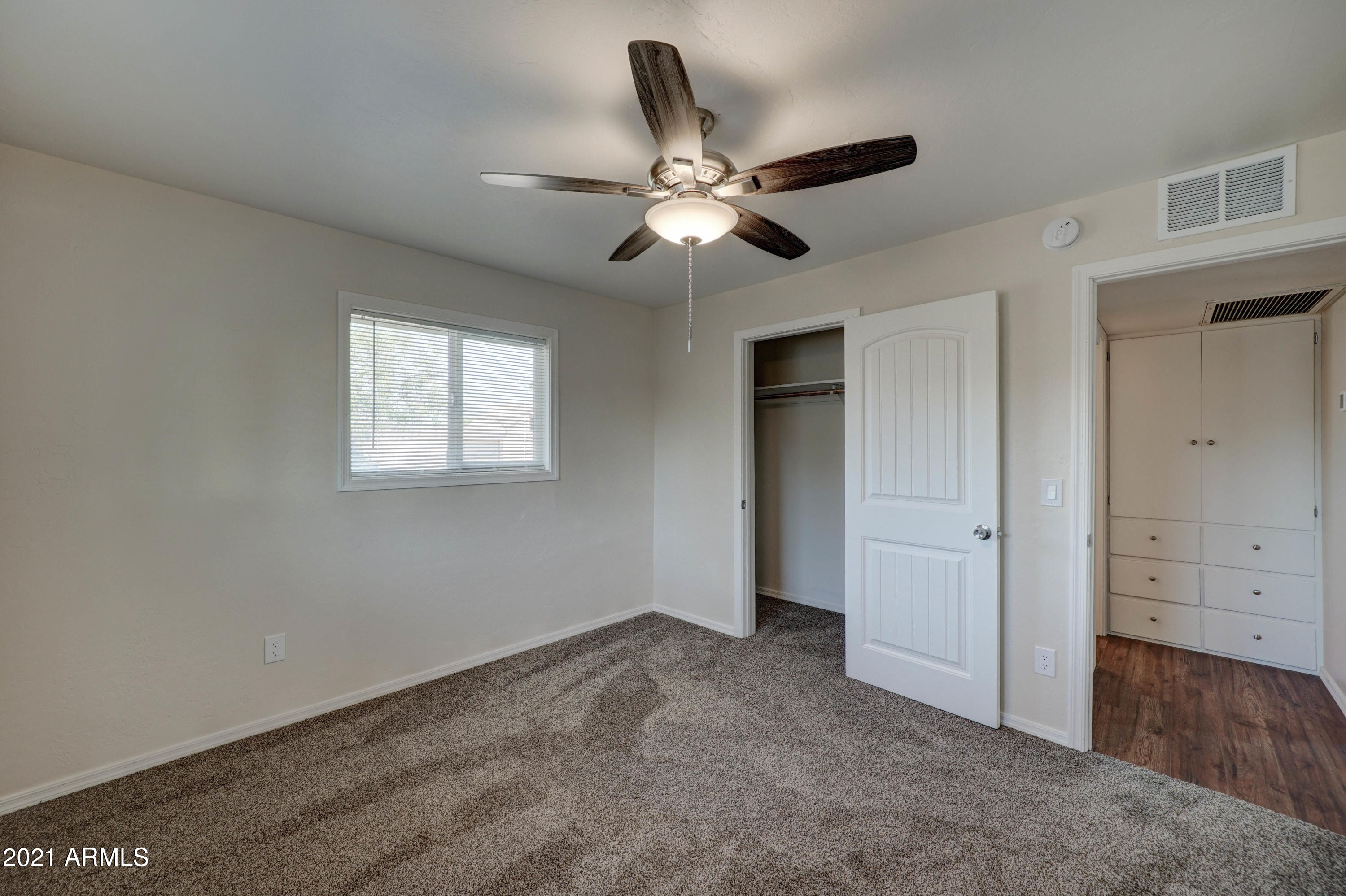 233 North Hawes Road Mesa, AZ 85207 - Photo 14 of 26 233 N Hawes Rd-14