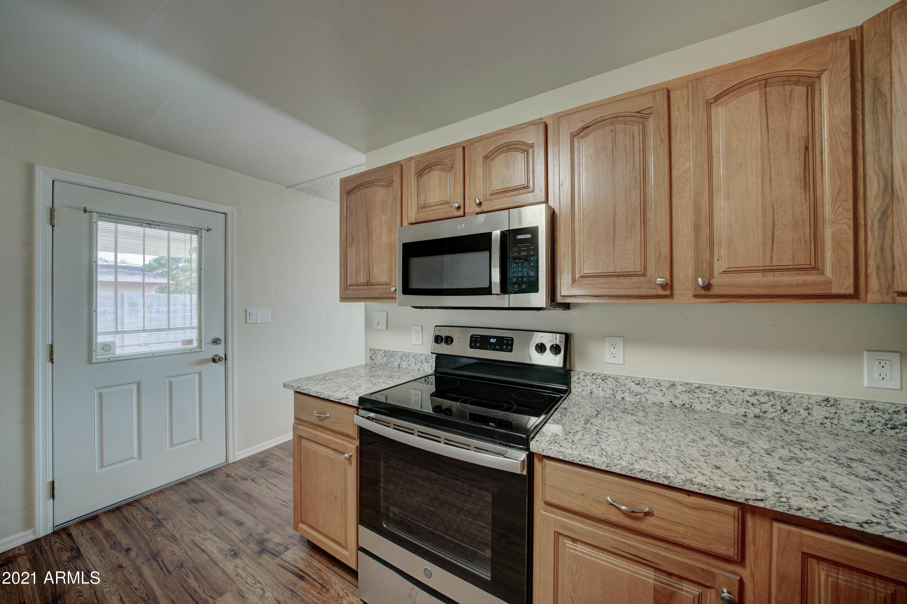 233 North Hawes Road Mesa, AZ 85207 - Photo 7 of 26 233 N Hawes Rd-7