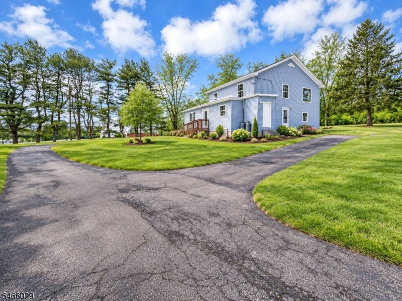 70 Lake Wallkill Road Vernon, NJ 07461 - Photo 3 of 33 Gallery Image 3