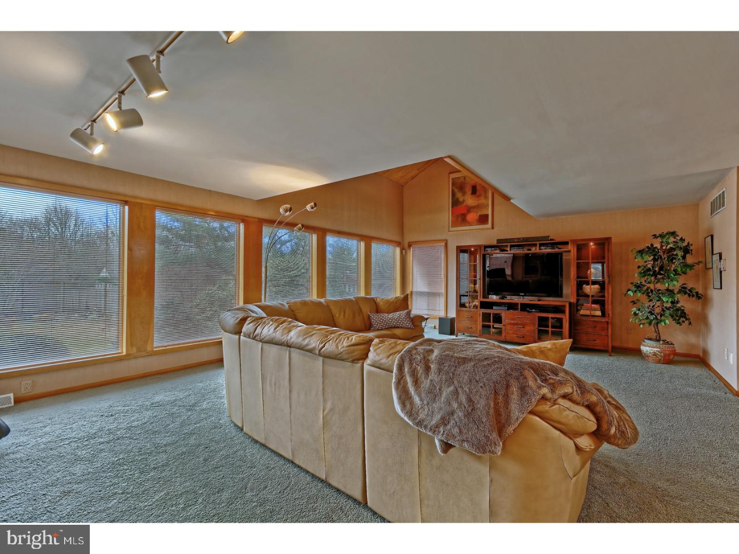 4245 Post Road Vineland, NJ 08360 - Photo 6 of 25