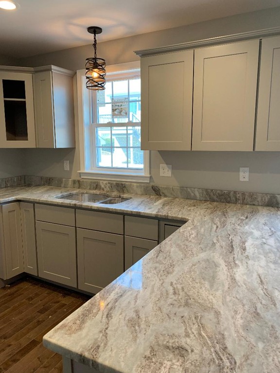 40 Winchester Lane, Unit 4 Fall River, MA 02721 - Photo 2 of 7