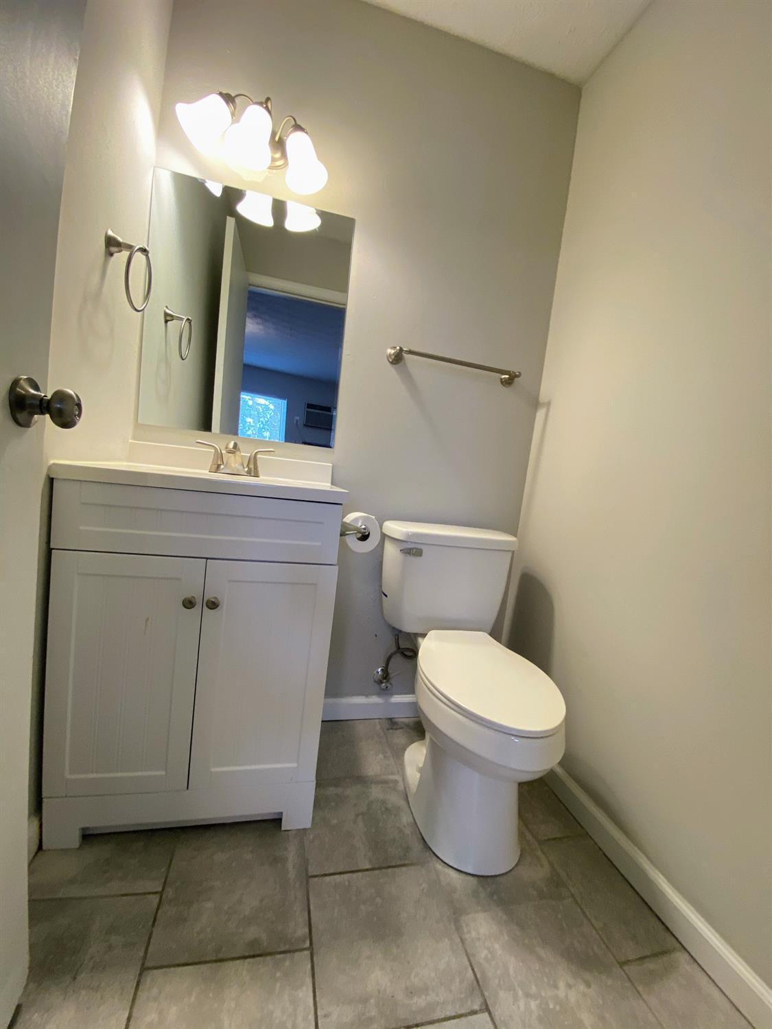 6210 Ridge Avenue, Unit 17 Cincinnati, OH 45213 - Photo 7 of 12