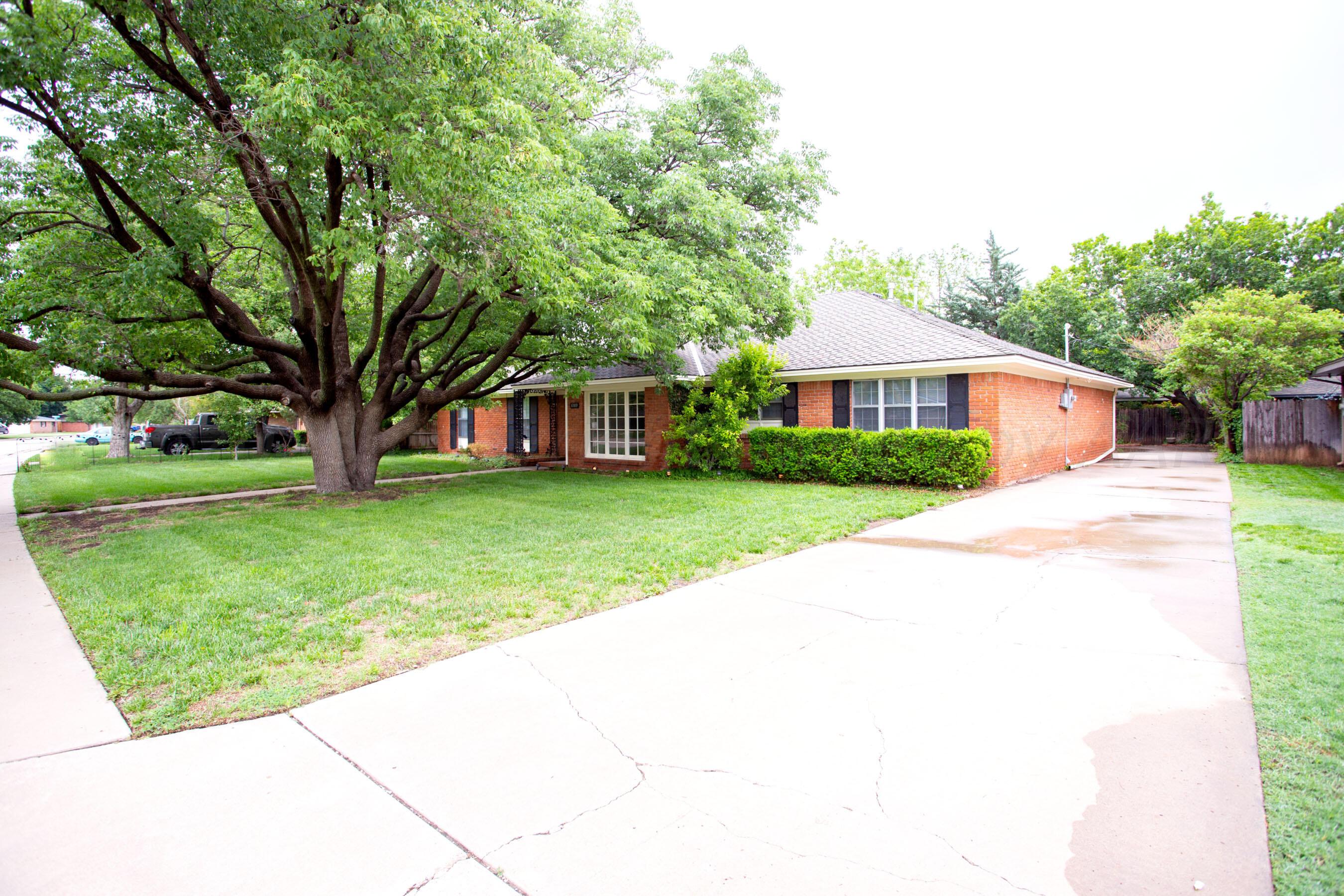 6109 Calumet Road Amarillo, TX 79106 - Photo 3 of 34 30