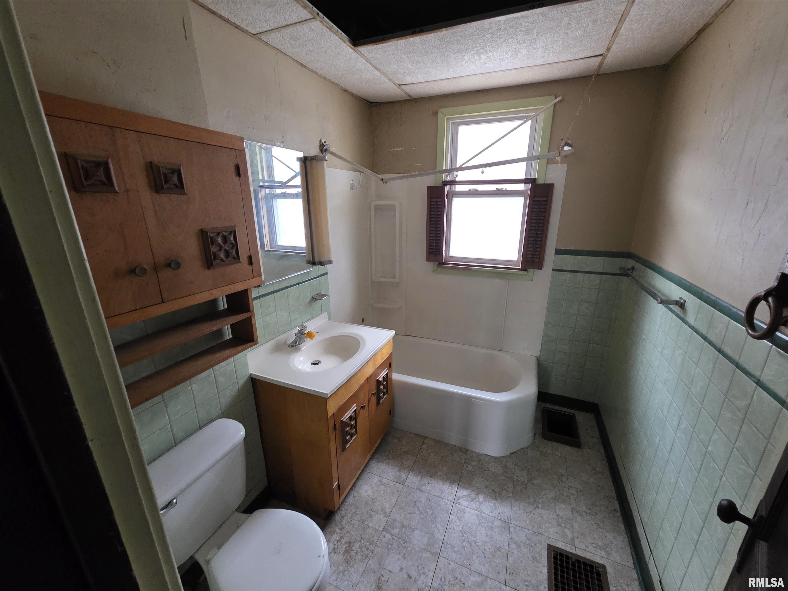 2212 South 14th Street Springfield, IL 62703 - Photo 16 of 25 Gallery Image 16
