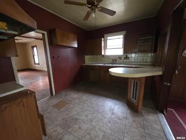 $19,900 | 2212 South 14th Street, Springfield, IL 62703