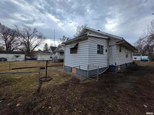 $19,900 | 2212 South 14th Street, Springfield, IL 62703