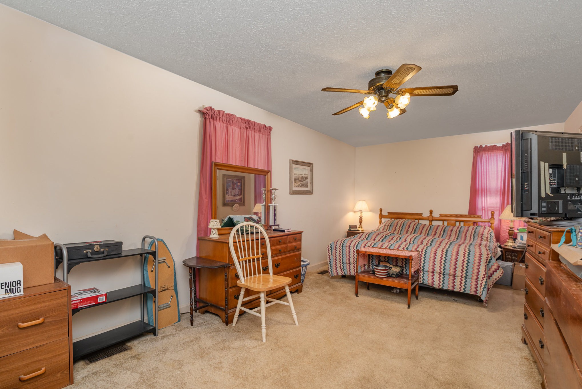 79 Goshen Road Lebanon, TN 37087 - Photo 8 of 27 a view of a workspace with furniture and a window