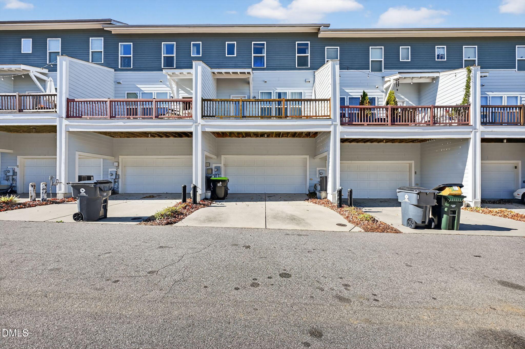 44 Owen Towne Road Chapel Hill, NC 27516 - Photo 3 of 64 02_44_Owen_Towne_Rd_Chapel_Hill_NC_27516