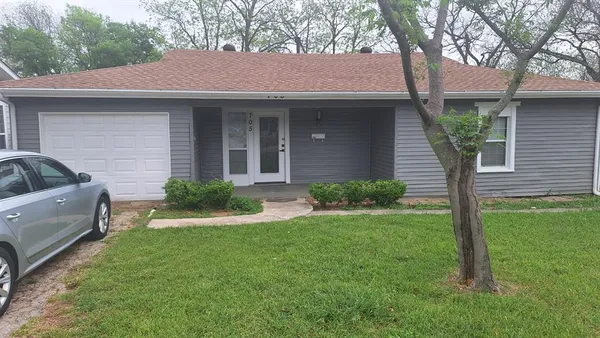 $299,000 | 705 Vine Street, Euless, TX 76040