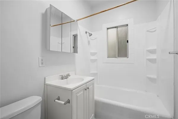 $1,695 | 131 South Jackson Street, Unit 203, Glendale, CA 91205