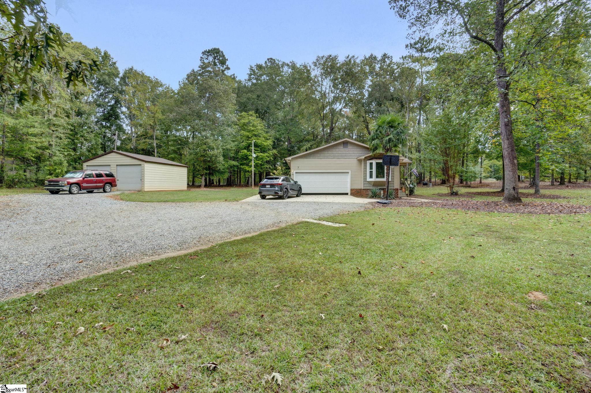 3239 Hurricane Church Road Clinton, SC 29325 - Photo 4 of 50