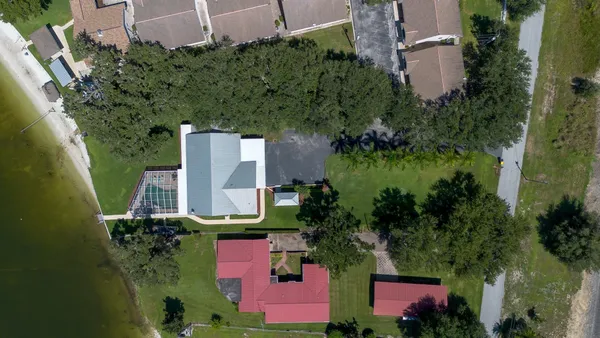 $995,000 | 131 Sunset Terrace, Lake Placid, FL 33852