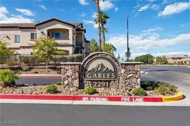 $1,850 | 2291 West Horizon Ridge Parkway, Unit 4121, Henderson, NV 89052