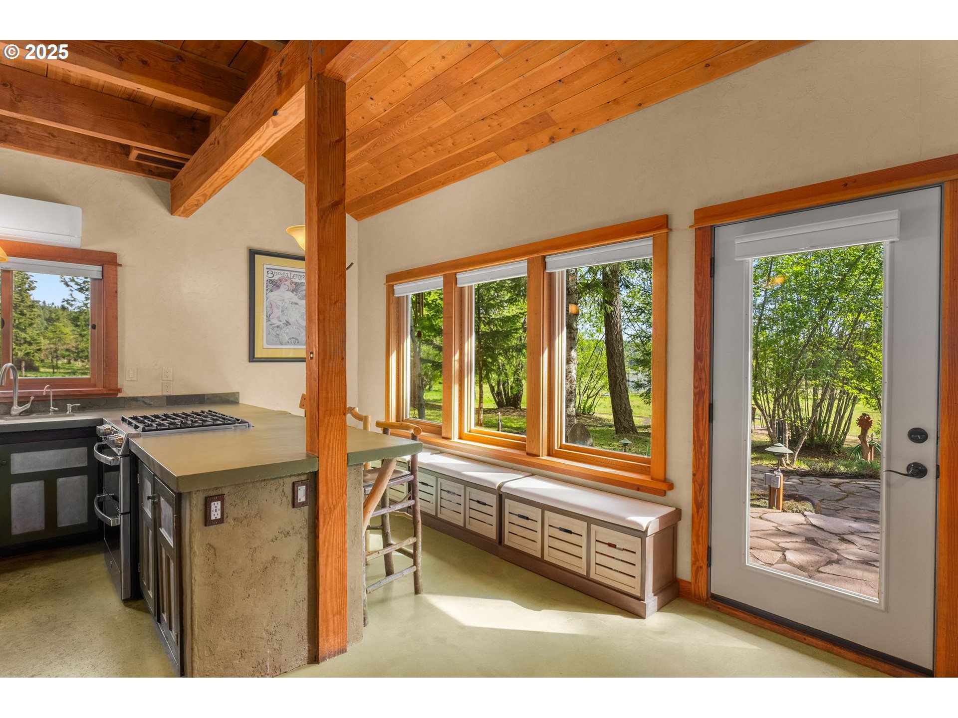 961 Snowden Road White Salmon, WA 98672 - Photo 11 of 48 a kitchen with a stove and a refrigerator