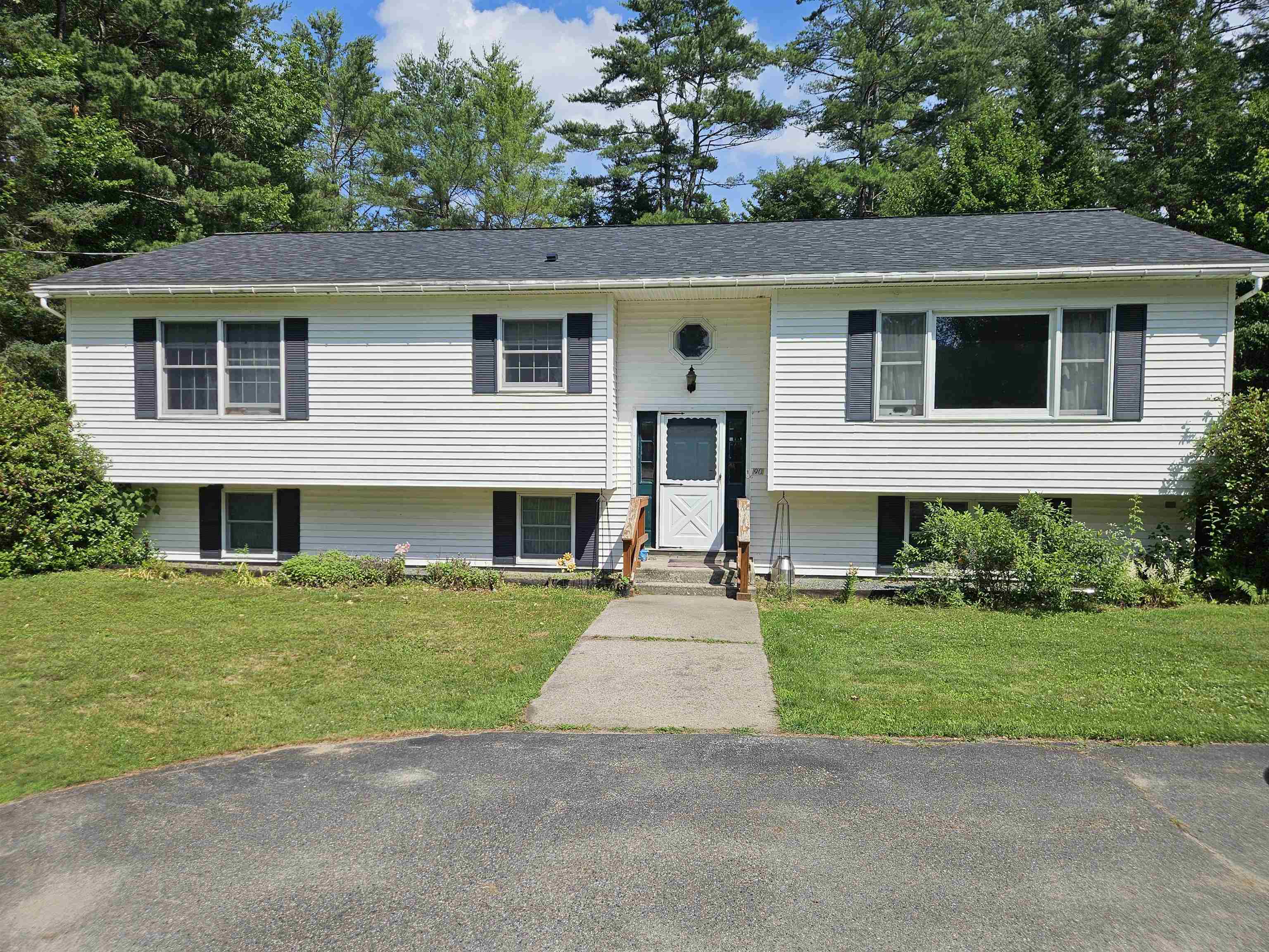 90 Reardon Road Bethlehem, NH 03574 - Photo 2 of 45
