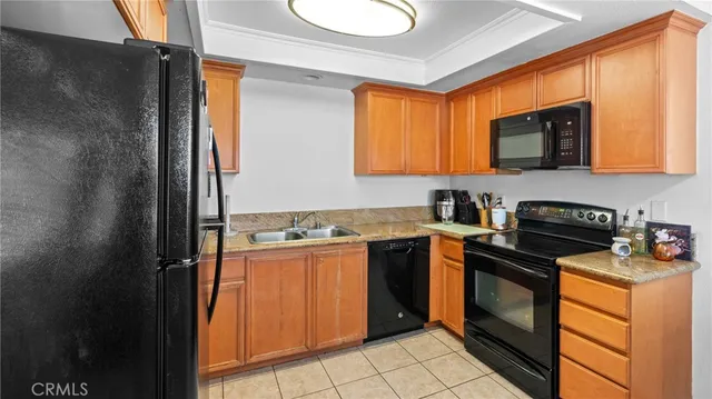 $402,000 | 1598 Border Avenue, Unit H, Corona, CA 92882