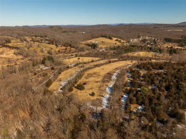 $750,000 | 199 Road, Red Hook, NY 12571