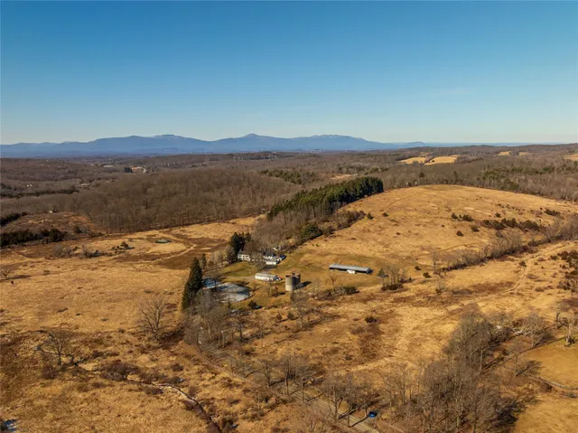 $750,000 | 199 Road, Red Hook, NY 12571