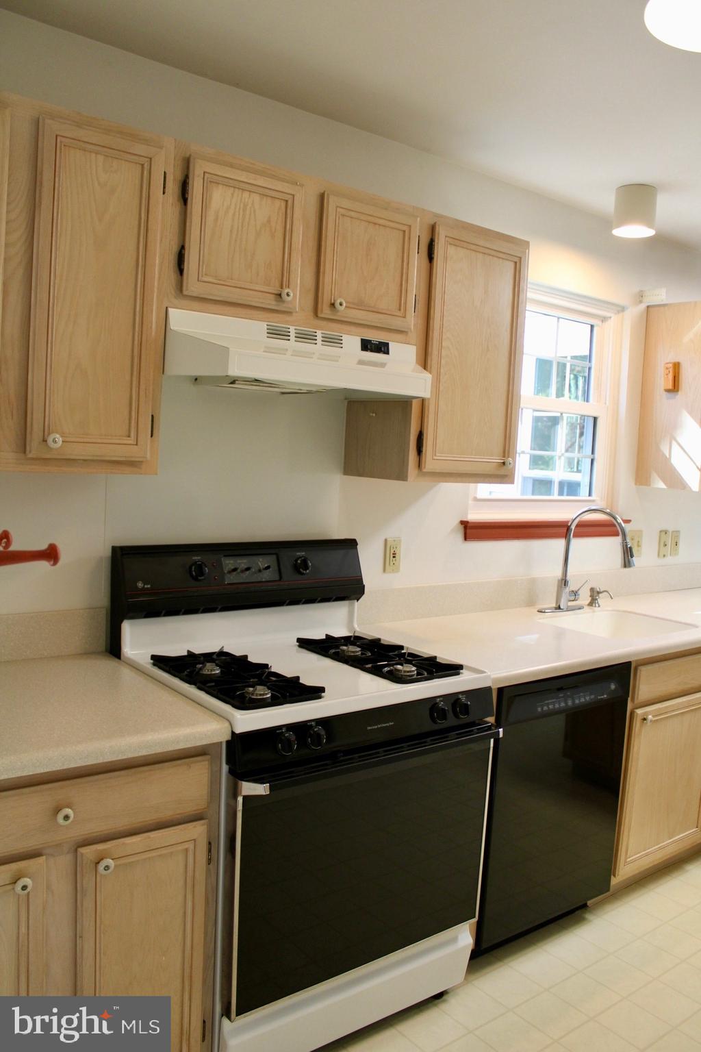 13 Split Rail Lane Newark, DE 19702 - Photo 11 of 37