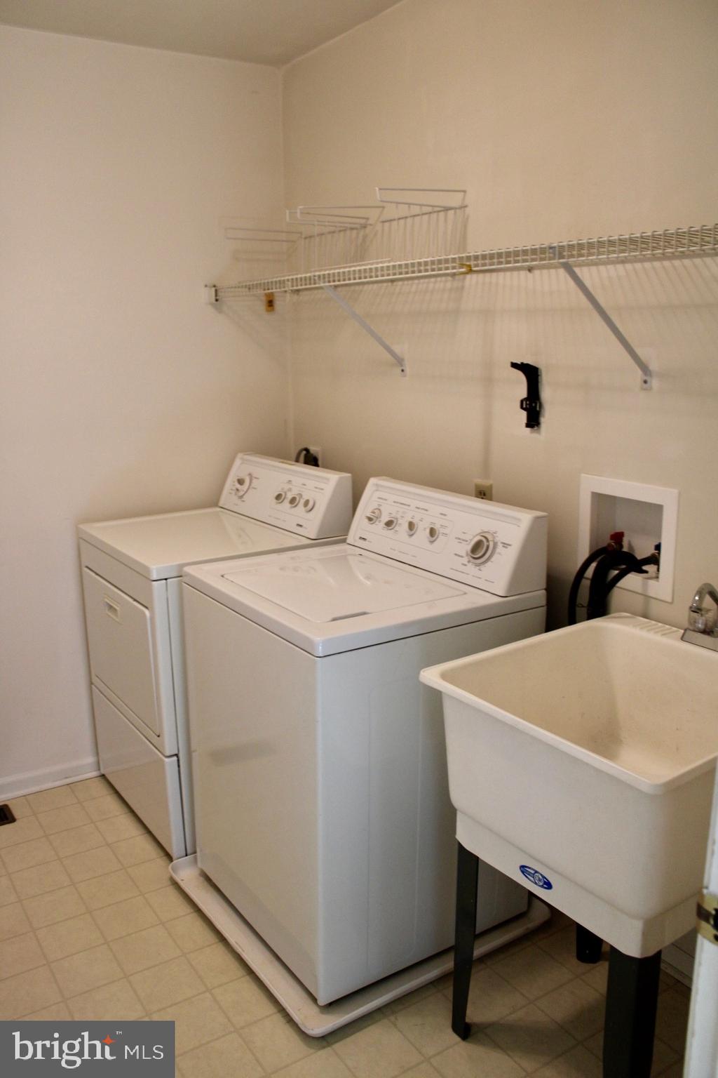 13 Split Rail Lane Newark, DE 19702 - Photo 22 of 37