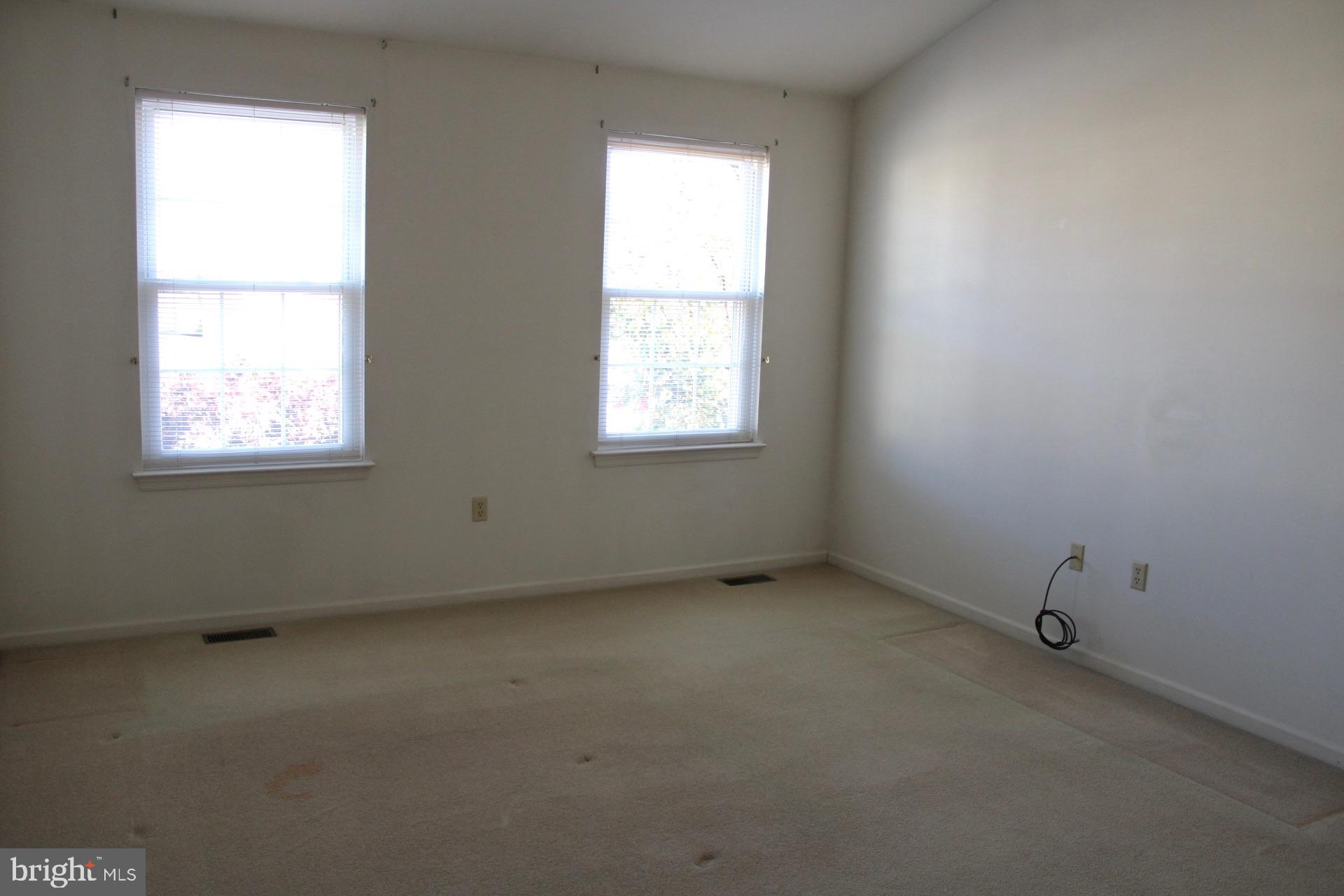 13 Split Rail Lane Newark, DE 19702 - Photo 23 of 37