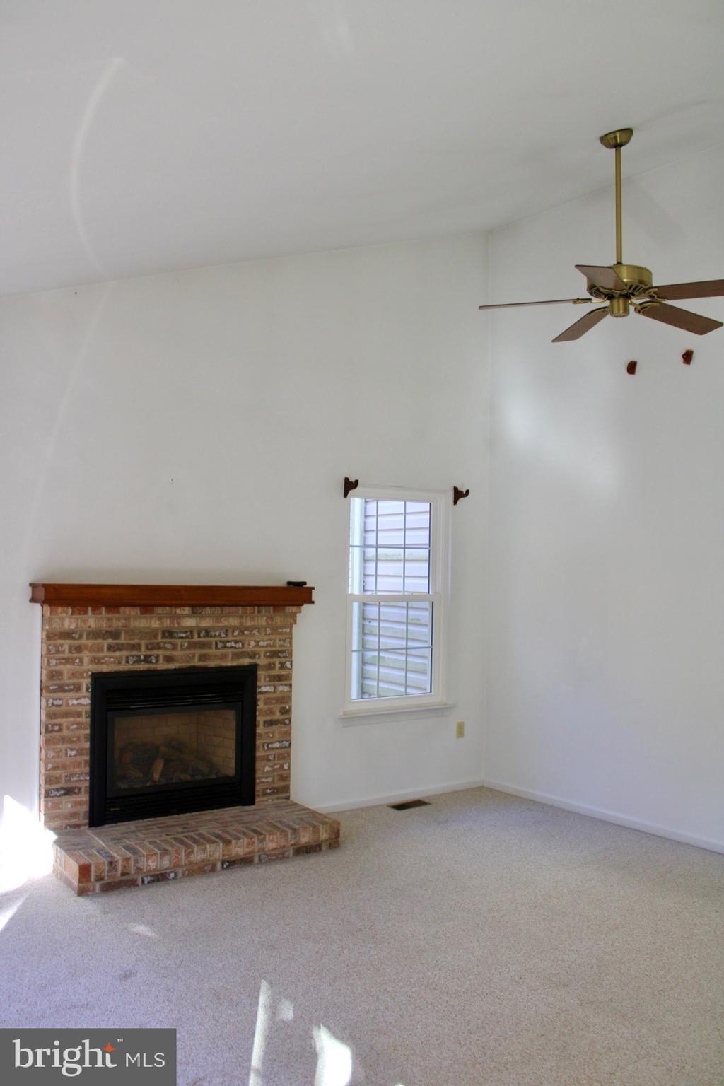 13 Split Rail Lane Newark, DE 19702 - Photo 8 of 37