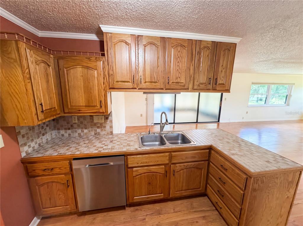 1641 South Valerie Point Inverness, FL 34452 - Photo 8 of 31