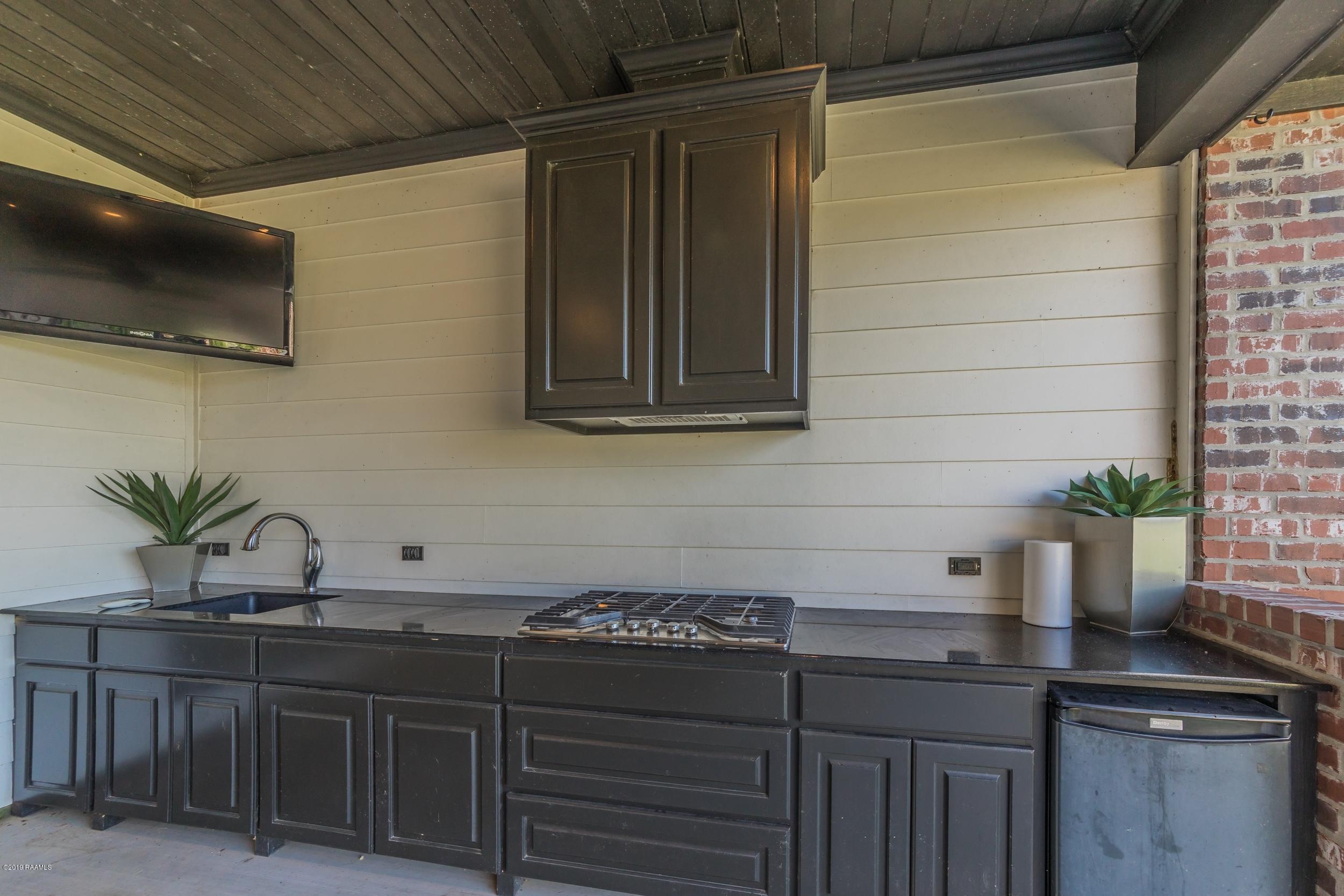 255 Lake Cove Road Rayne, LA 70578 - Photo 30 of 37 Gallery Image 30
