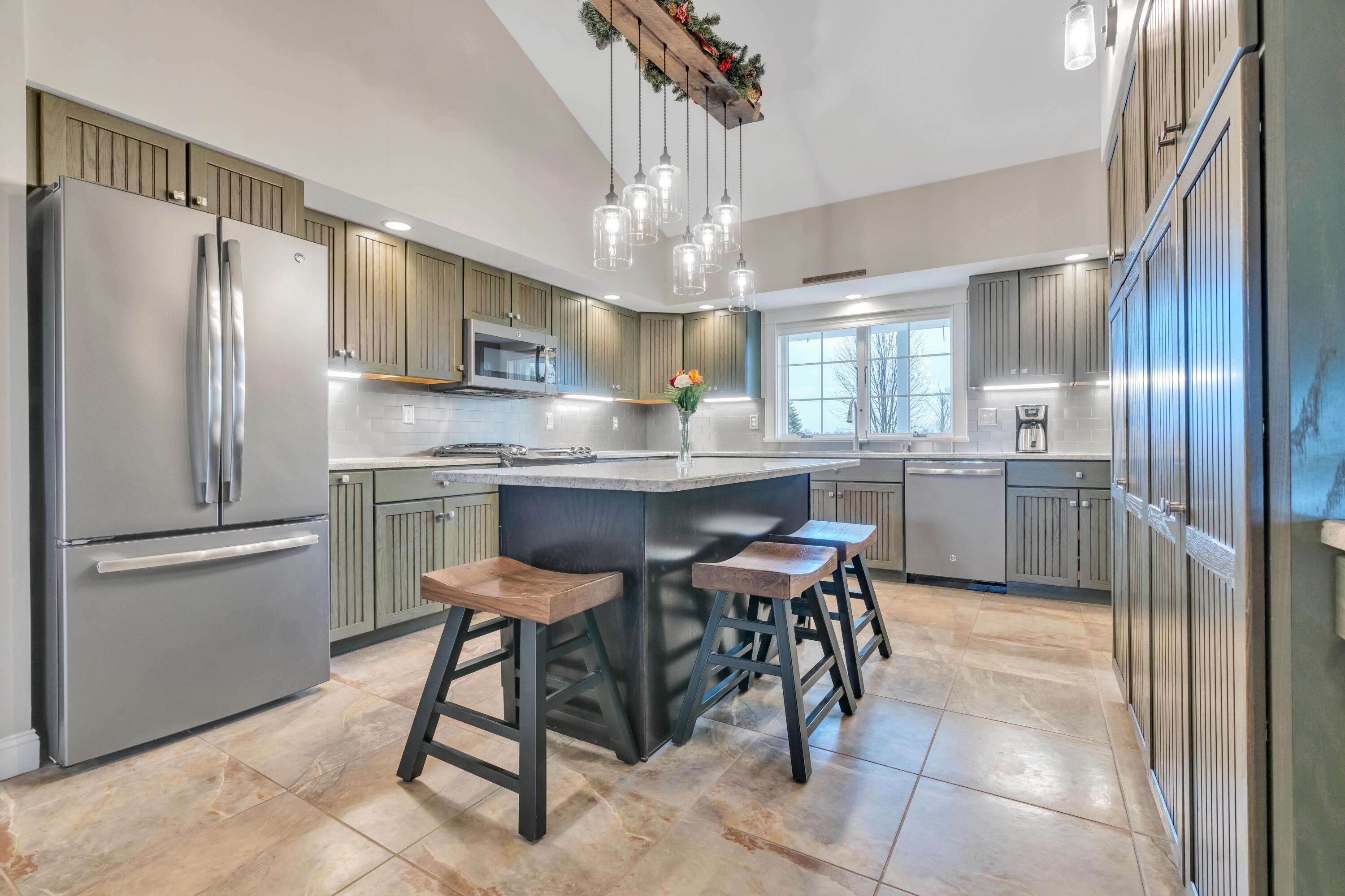 3 Cornfield Drive Springvale, ME 04083 - Photo 5 of 35 Kitchen