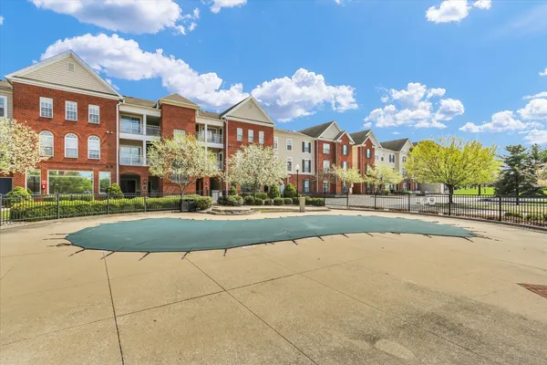 $154,900 | 1903 North Lincoln Avenue, Unit 111, Urbana, IL 61801