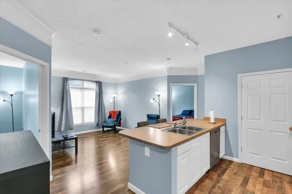 $154,900 | 1903 North Lincoln Avenue, Unit 111, Urbana, IL 61801