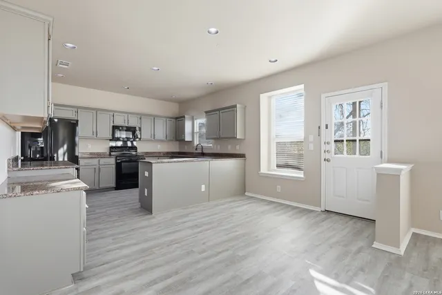 $1,925 | 116 Cirrus Cove, Cibolo, TX 78108